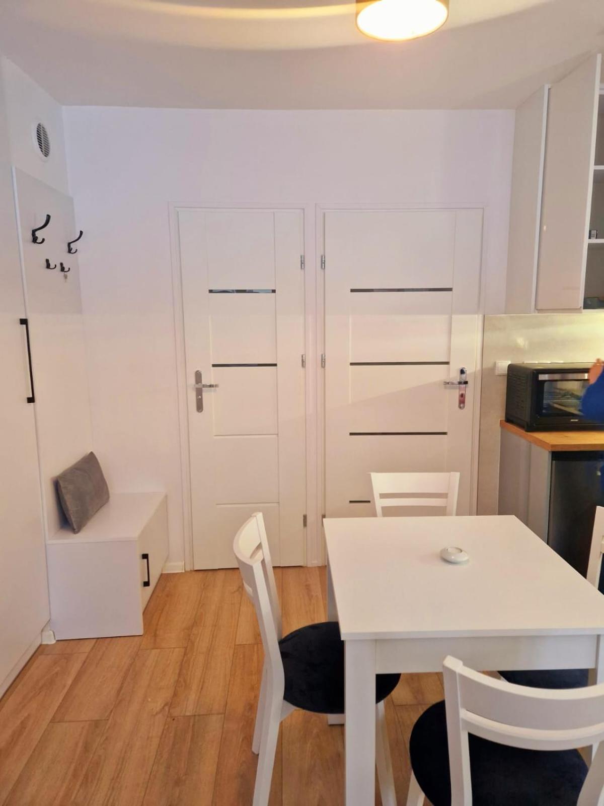 ילנייה גורה Apartament Przy Deptaku מראה חיצוני תמונה