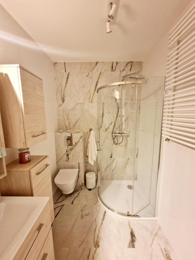 ילנייה גורה Apartament Przy Deptaku מראה חיצוני תמונה